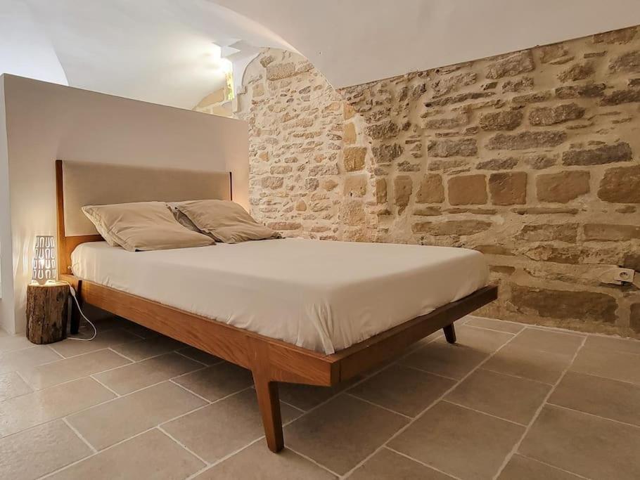 Studio Spacieux De Caractere Montaren-et-Saint-Médiers Extérieur photo